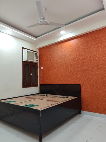 Bedroom in 2 BHK Builder Floor at Ultima 107, Sector 104 – for Rent