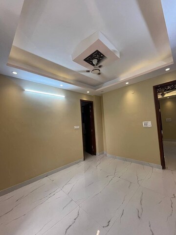 Room in 2 BHK Builder Floor at Saket – for Rent