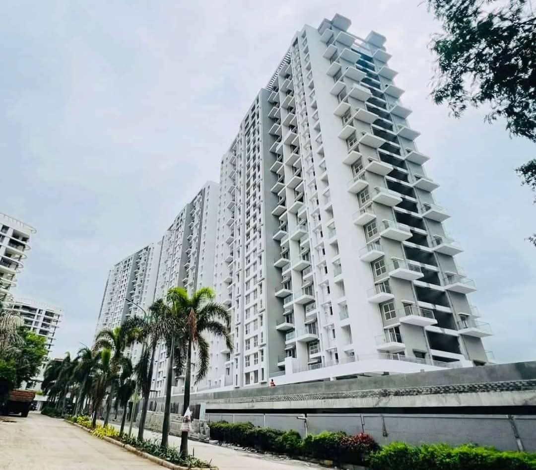 2 BHK + Study Room Apartment For Rent in Goel Ganga Serio