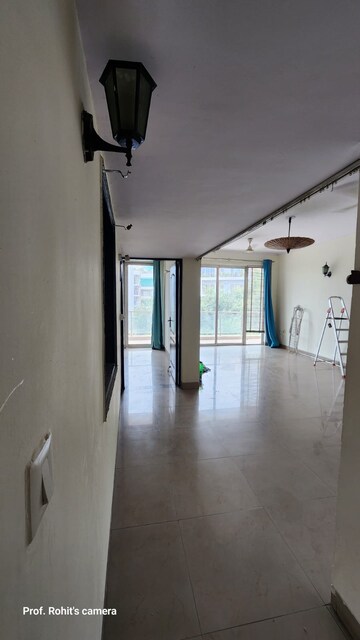 Room in 3 BHK Builder Floor at Ansal API Esencia, Sector 67 – for Rent