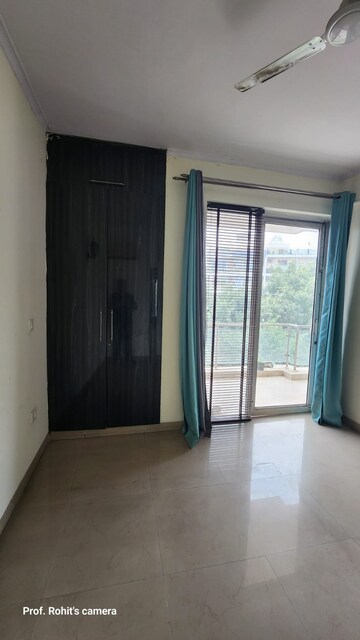 Building Lobby in 3 BHK Builder Floor at Ansal API Esencia, Sector 67 – for Rent