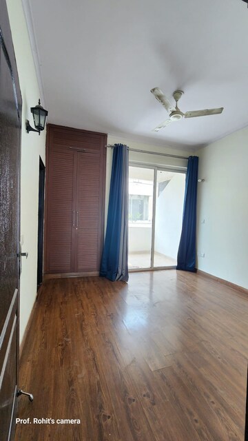 Room in 3 BHK Builder Floor at Ansal API Esencia, Sector 67 – for Rent
