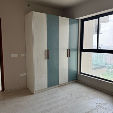 Room in 3 BHK Apartment at M3M Heights, Sector 65 – for Rent