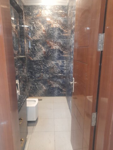 Bathroom in 3 BHK Builder Floor at Ansal API Esencia, Sector 67 – for Rent