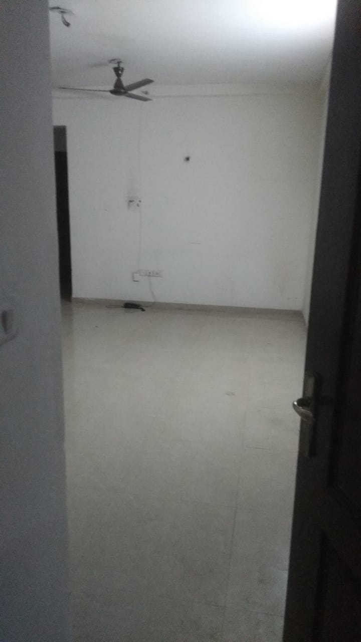 2.5 BHK 1355 Sq.Ft. Builder Floor in Wave Floors Premium