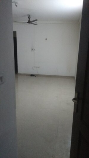 2.5 BHK Builder Floor For Sale in Wave Floors Premium, Wave City