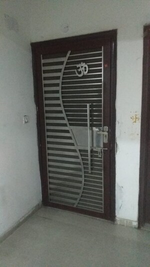 Bathroom in 2.5 BHK Builder Floor at Wave Floors Premium, Wave City – for Sale