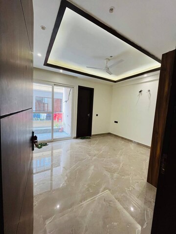 Master Bedroom in 2 BHK Builder Floor at Saket – for Rent