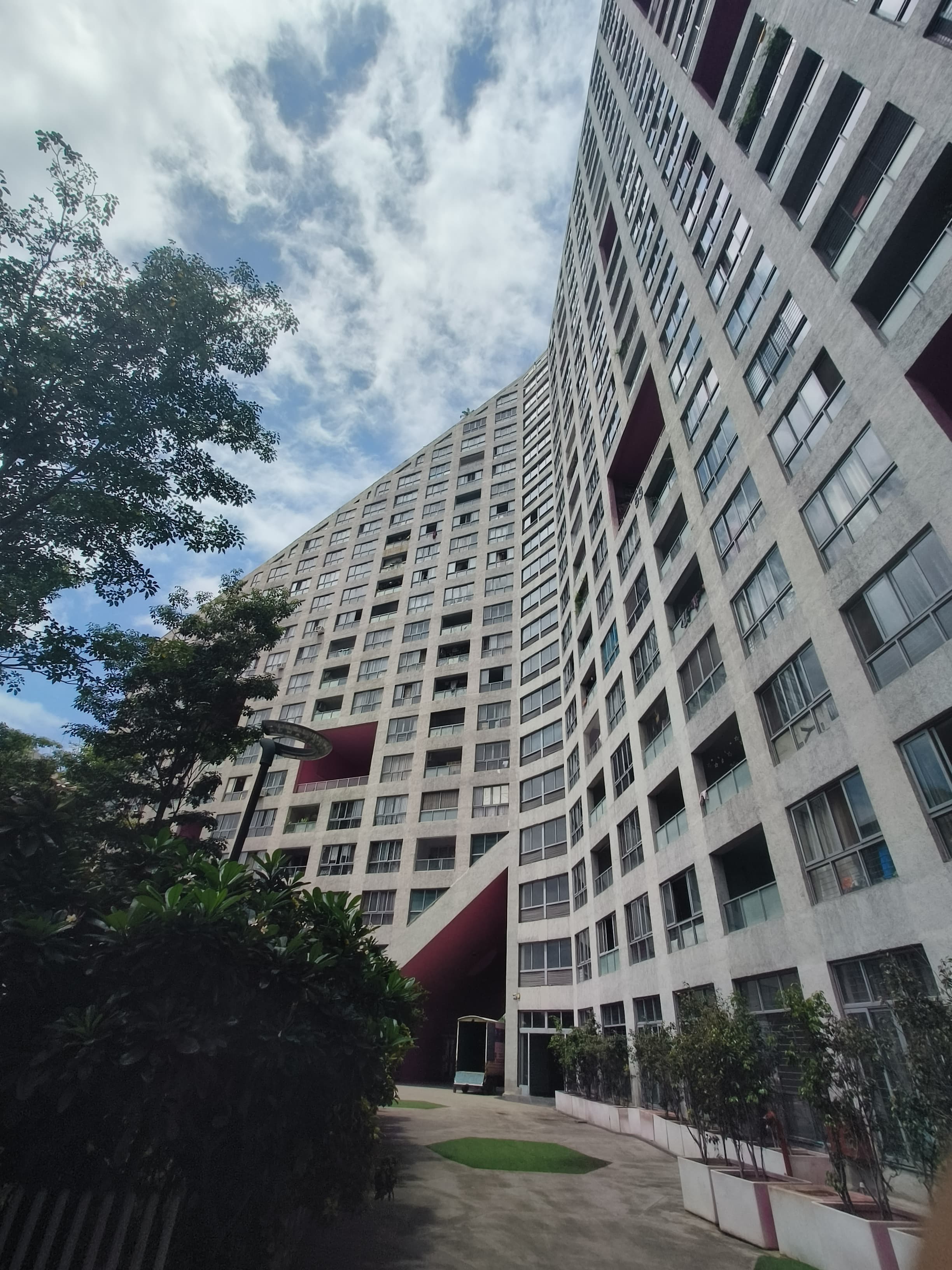 2 BHK Apartment For Sale in Fortune Tower, Amenora ci