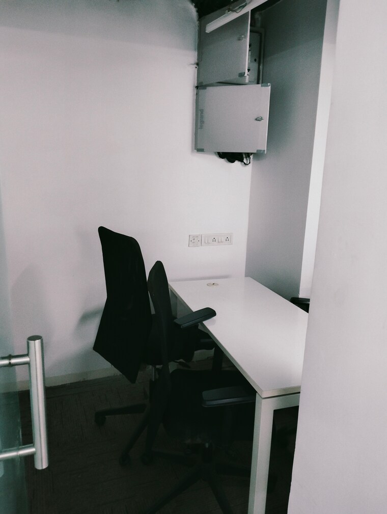 Team Area, andheri east Commercial Office Space 1150 Sq.Ft. In Andheri East Mumbai 9157172