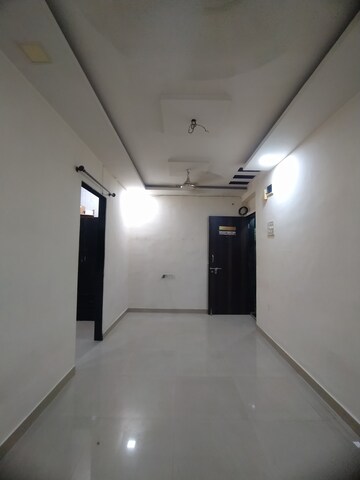 Furnished Amenities in 1 BHK Apartment at Versova – for Rent