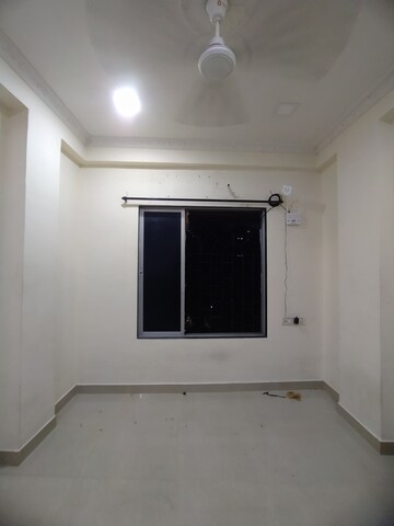 Furnished Amenities in 1 BHK Apartment at Versova – for Rent