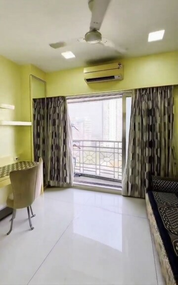 Bedroom in 4 BHK Apartment at Matunga East – for Sale