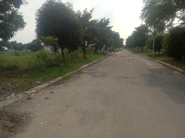 undefined, altus-the-junction  238 Sq.Yd. Plot In Saini Majra Chandigarh 9157342