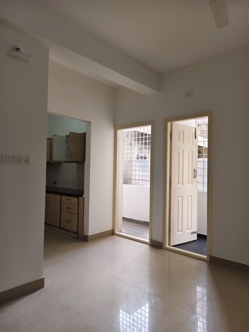 Room in 2 BHK Apartment at Halasuru – for Rent