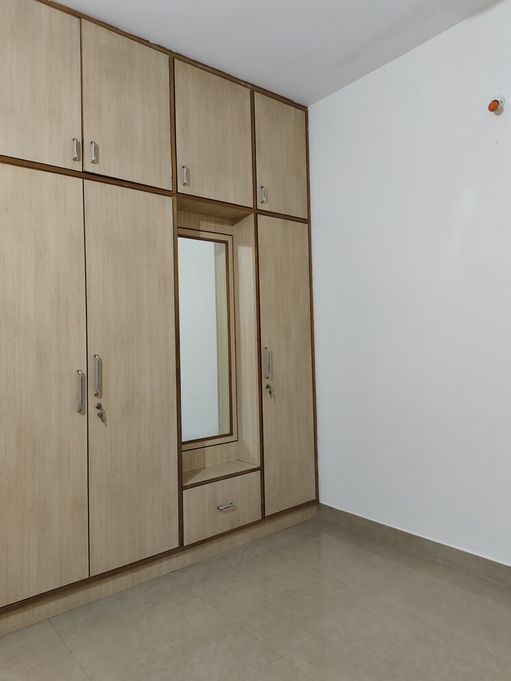 Room, halasuru 2 Bedroom 1000 Sq.Ft. Apartment In Halasuru Bangalore 9157378