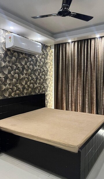 2 BHK Apartment For Rent in Navbharat Apartments, Paschim Vihar