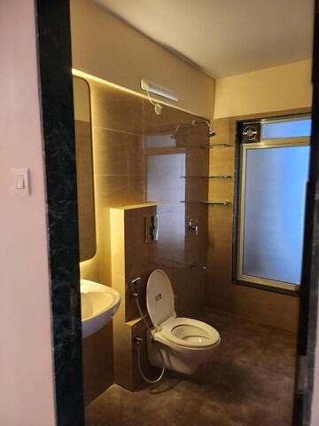 2 BHK Apartment For Rent in Fort