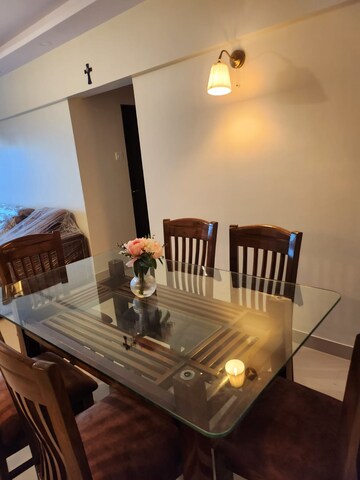 Bedroom in 2 BHK Apartment at Fort – for Rent