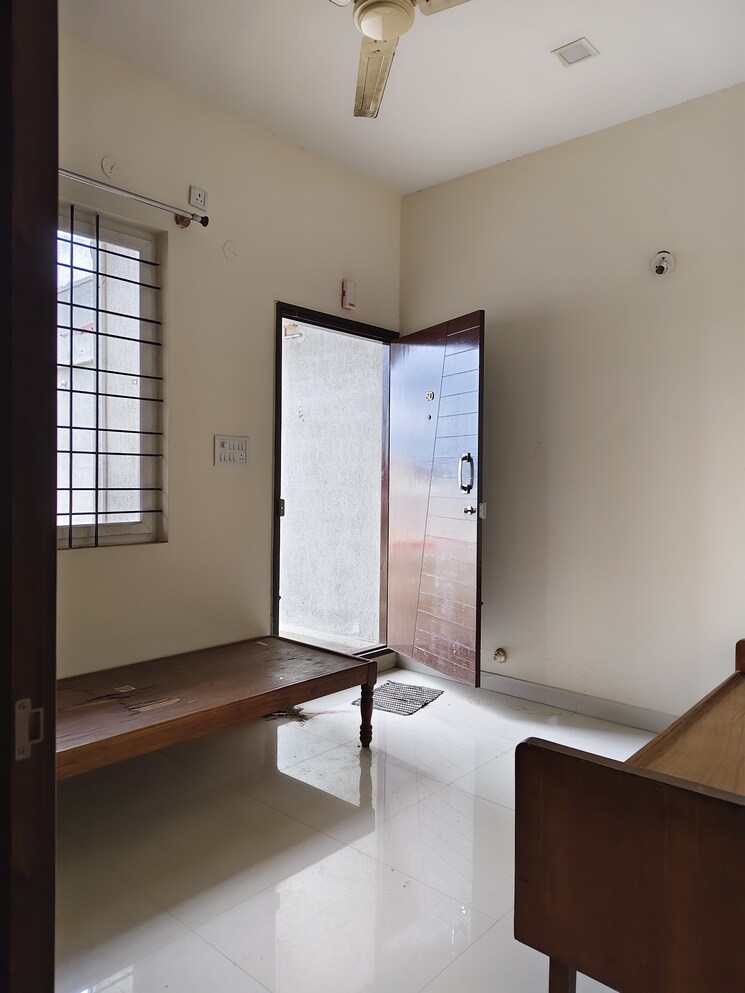 Room, halasuru 1 Bedroom 575 Sq.Ft. Apartment In Halasuru Bangalore 9157414