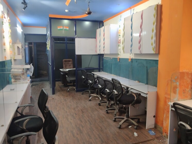 Gym, netaji subhash place Commercial Office Space 452 Sq.Ft. In Netaji Subhash Place Delhi 9157417