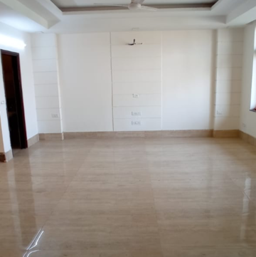 Room in 3 BHK Builder Floor at Eros Rosewood City, Rosewood City – for Rent