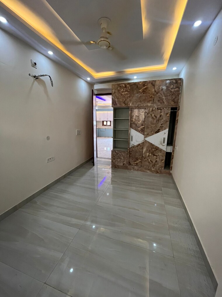 Room, dwarka mor 2 Bedroom 800 Sq.Ft. Builder Floor In Dwarka Mor Delhi 9157455