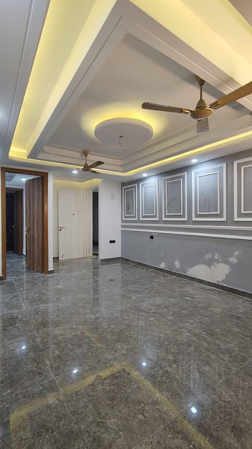 Room in 3 BHK Builder Floor at Malviya Nagar – for Rent