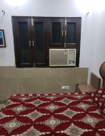Bedroom in 2 BHK Apartment at Sahridaya Apartments, Paschim Vihar – for Rent