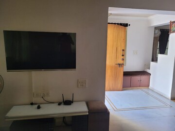 Furnished Amenities in 3 BHK Villa at Sola – for Rent