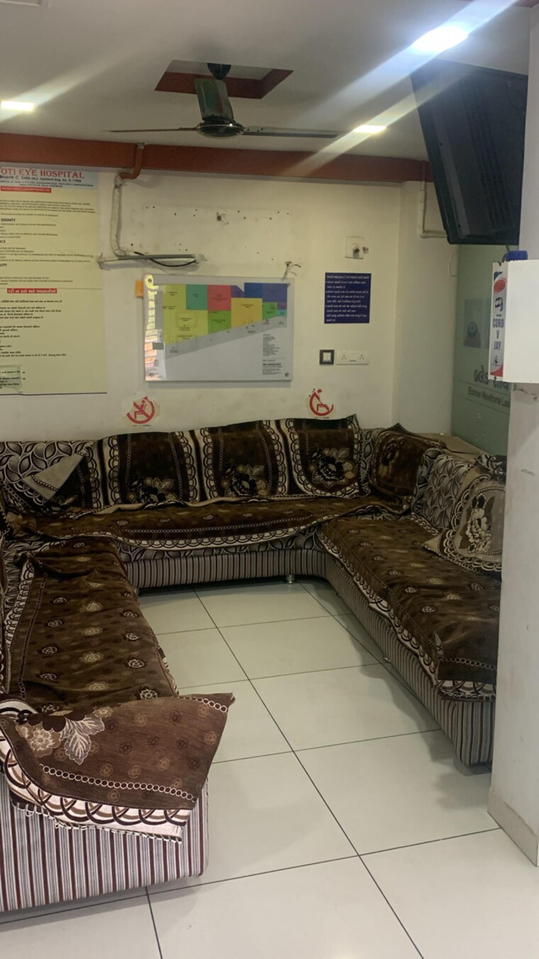 Kitchen, ghatlodia Commercial Showroom 1350 Sq.Ft. In Ghatlodia Ahmedabad 9157587