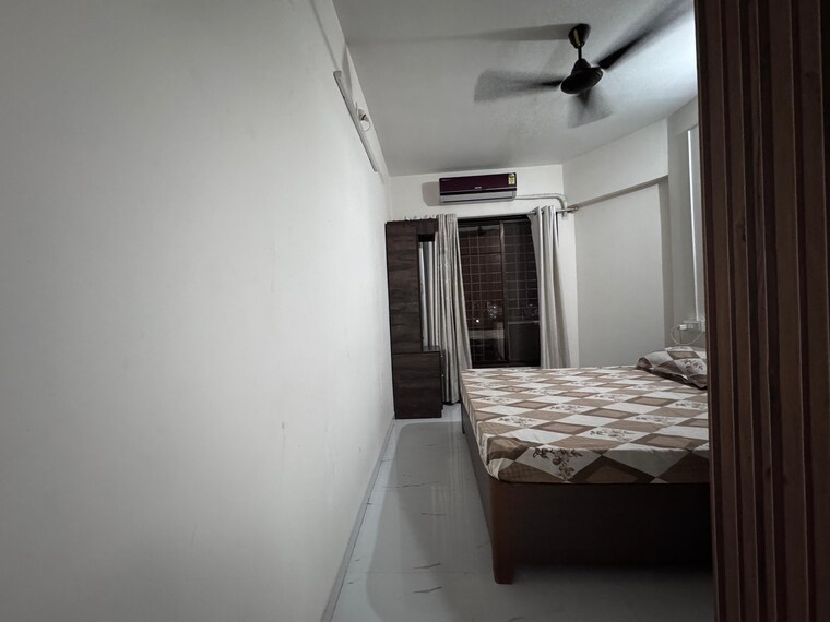 Room, vasai west 2 Bedroom 900 Sq.Ft. Builder Floor In Vasai West Palghar 9157571