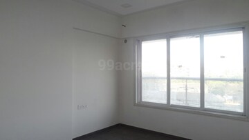 Room in 1 BHK Apartment at Oakland Park, Andheri West – for Rent