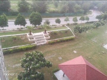 2 BHK Apartment – Garden View at Jaypee Greens Star Court, Jaypee Greens - for Sale