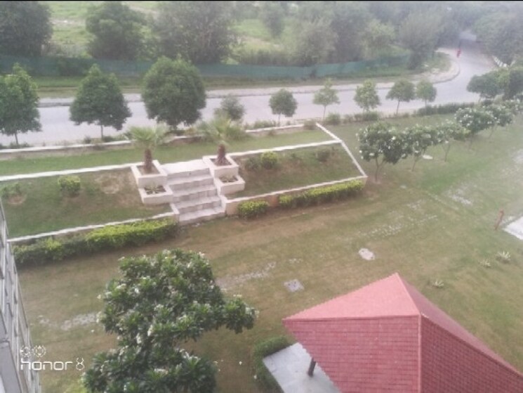 Garden, jaypee-greens-star-court 2 Bedroom 1698 Sq.Ft. Apartment In Jaypee Greens Greater Noida 9157711