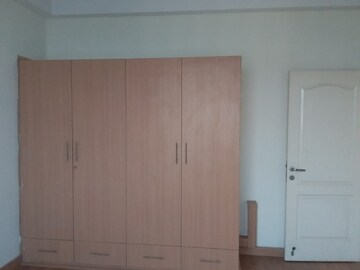 Bathroom in 4 BHK Apartment at Jaypee Greens Sun Court III, Jaypee Greens – for Sale