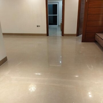 Room in 4 BHK Builder Floor at Experion The Westerlies, Sector 108 – for Sale