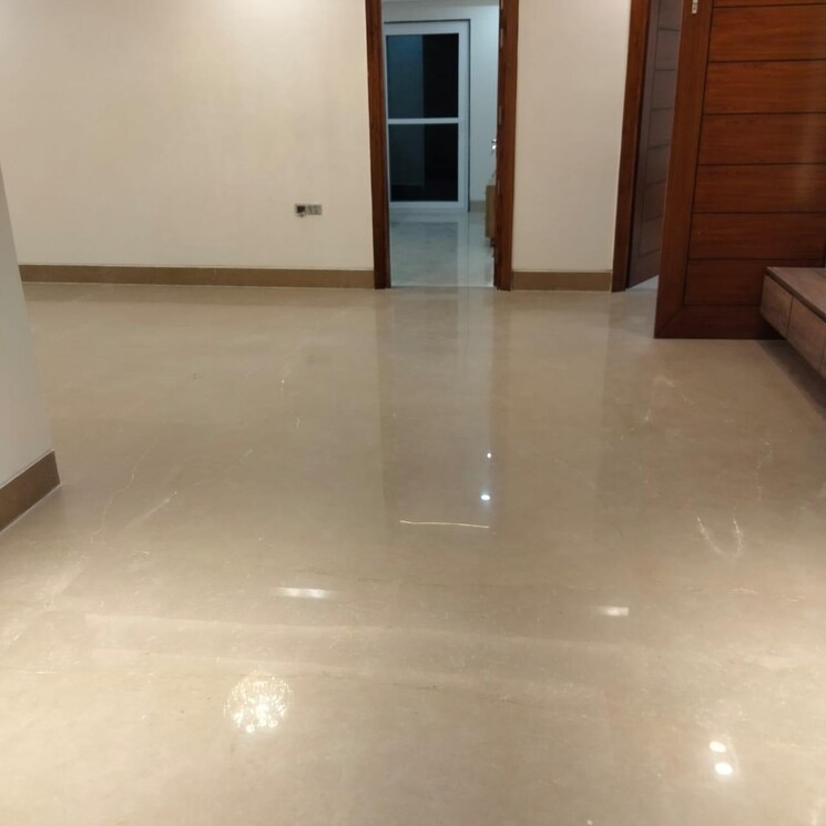 Room, experion-the-westerlies 4 Bedroom 250 Sq.Yd. Builder Floor In Sector 108 Gurgaon 9157726