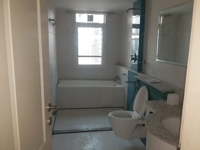 Bathroom, jaypee-green-sea-court 3 Bedroom 3484 Sq.Ft. Apartment In Sector Swarn Nagri Greater Noida 9157770