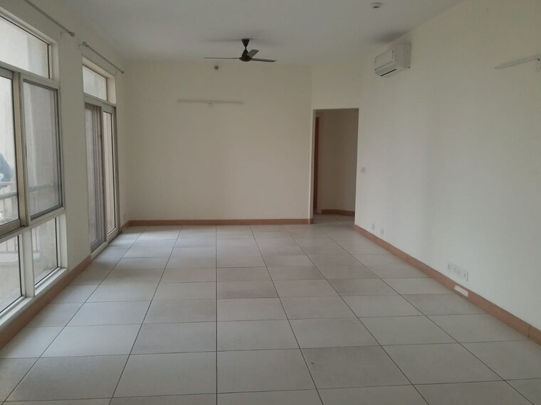 Room, jaypee-green-sea-court 3 Bedroom 3484 Sq.Ft. Apartment In Sector Swarn Nagri Greater Noida 9157770