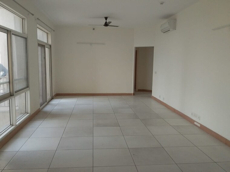 Room, jaypee-green-sea-court 3 Bedroom 3484 Sq.Ft. Apartment In Sector Swarn Nagri Greater Noida 9157770