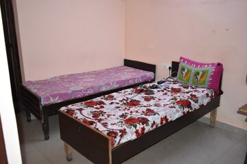 Bedroom in  Pg at Sector 15 – for Rent