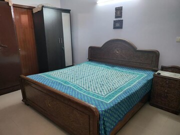 Bedroom in 2 BHK Apartment at Parsvnath Green Ville, Sector 48 – for Rent