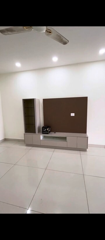 Furnished Amenities in 3.5 BHK Apartment at Prestige Tranquil, Kokapet – for Rent