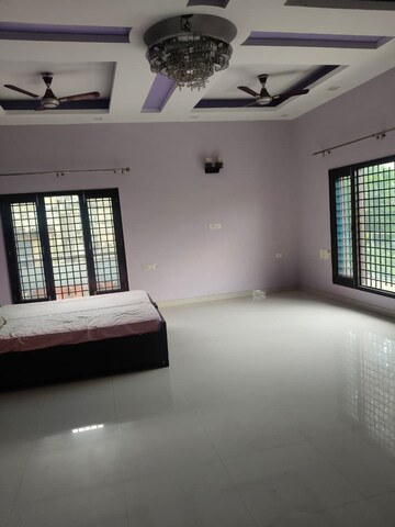 Living Room in 3 BHK Independent House at Sector 35 – for Rent