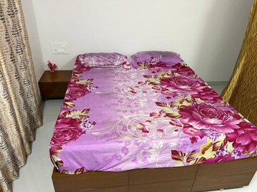Bedroom in 2 BHK Apartment at Andheri West – for Rent