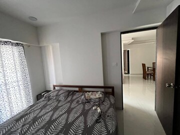 Bedroom in 2 BHK Apartment at Andheri West – for Rent