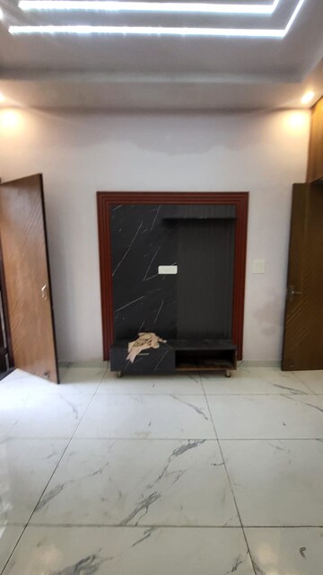 Room in 3 BHK Apartment at Maya Green Lotus Saksham, International Airport Road – for Rent
