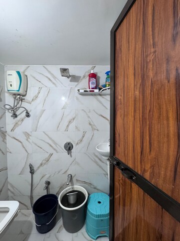 Bathroom in 2 BHK Builder Floor at Sector 40 – for Rent