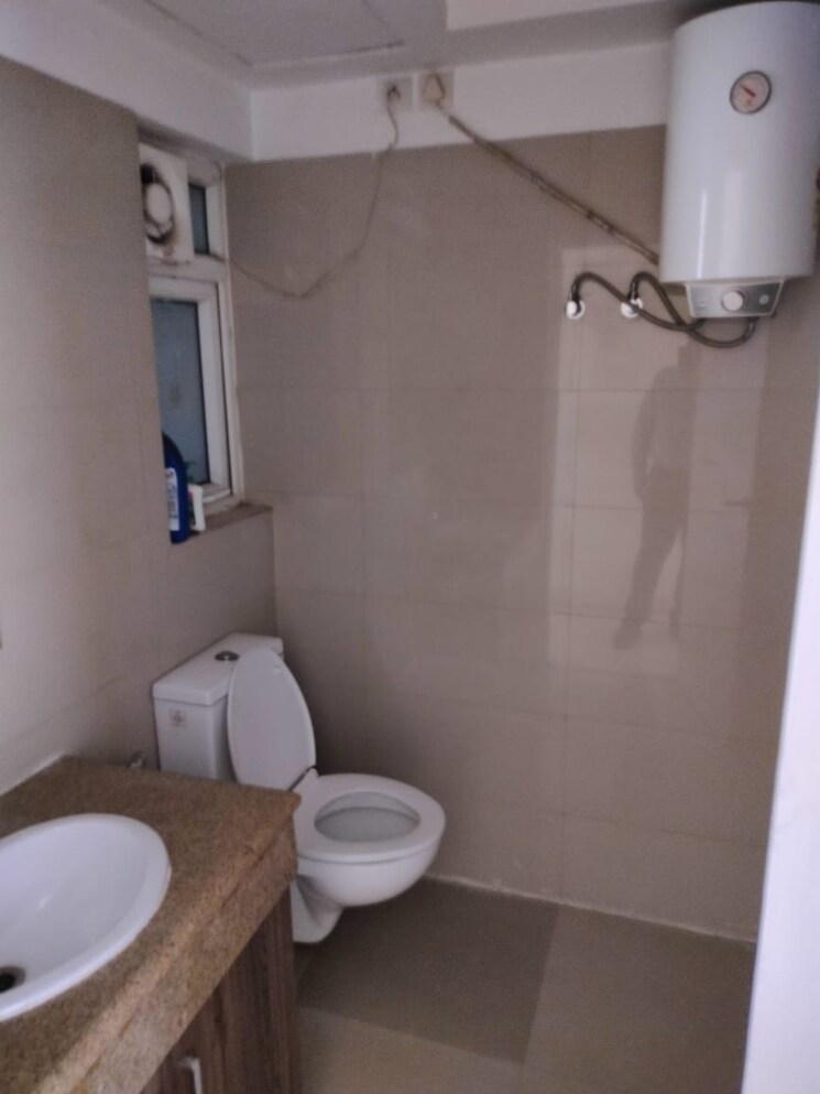 Bathroom, bestech-park-view-altura 4 Bedroom 2675 Sq.Ft. Apartment In Sector 79 Gurgaon 9158024